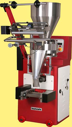 CENTER SEALING POUCH PACKING Machine Photo